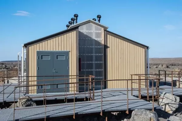 Oyi Mebere Steel Construction